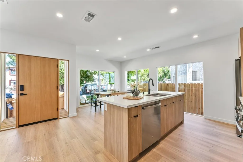 Additional image 8 of 1606 N Kingsley Dr, Los Angeles, CA 90027