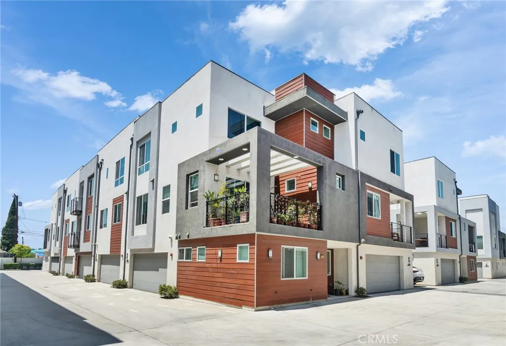Additional image 81 of 8417 Tweedy Ln, Downey, CA 90240