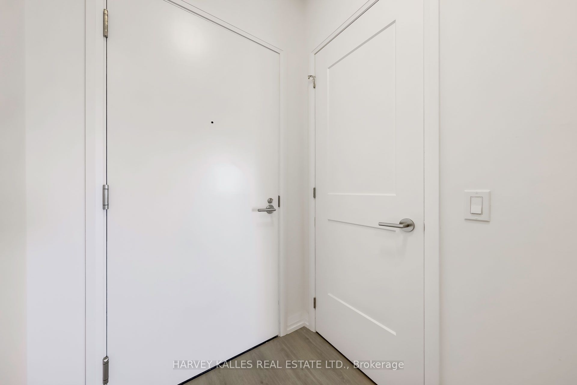 Additional image 3 of 3214-50 Dunfield Avenue, Toronto, ON, M4S 0E4