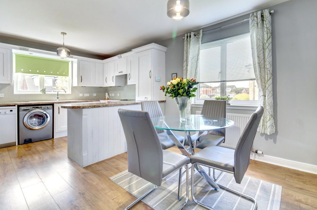 Additional image 4 of 2 bed flat for saleMary Fisher Crescent, Dumbarton G82