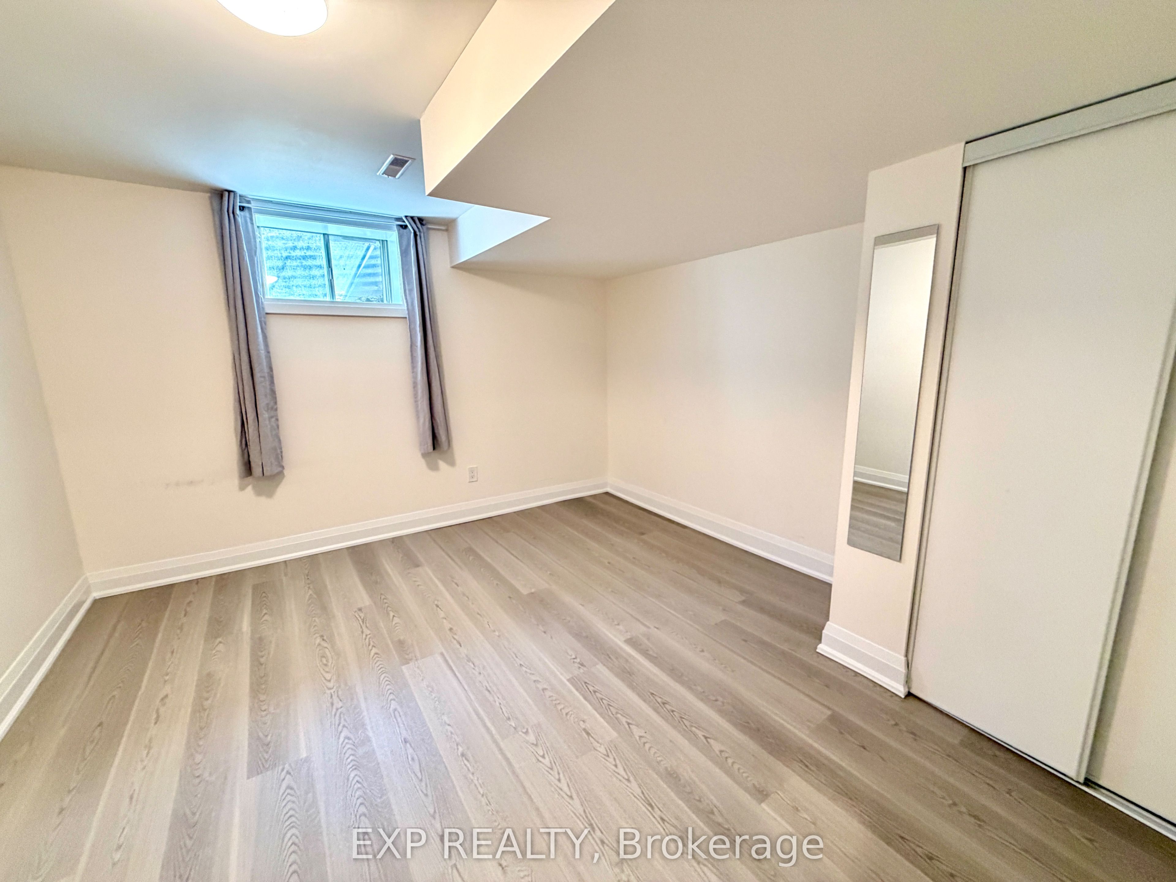 Additional image 2 of Lower-343 Chester Le Boulevard, Toronto, ON, M1W 2K8