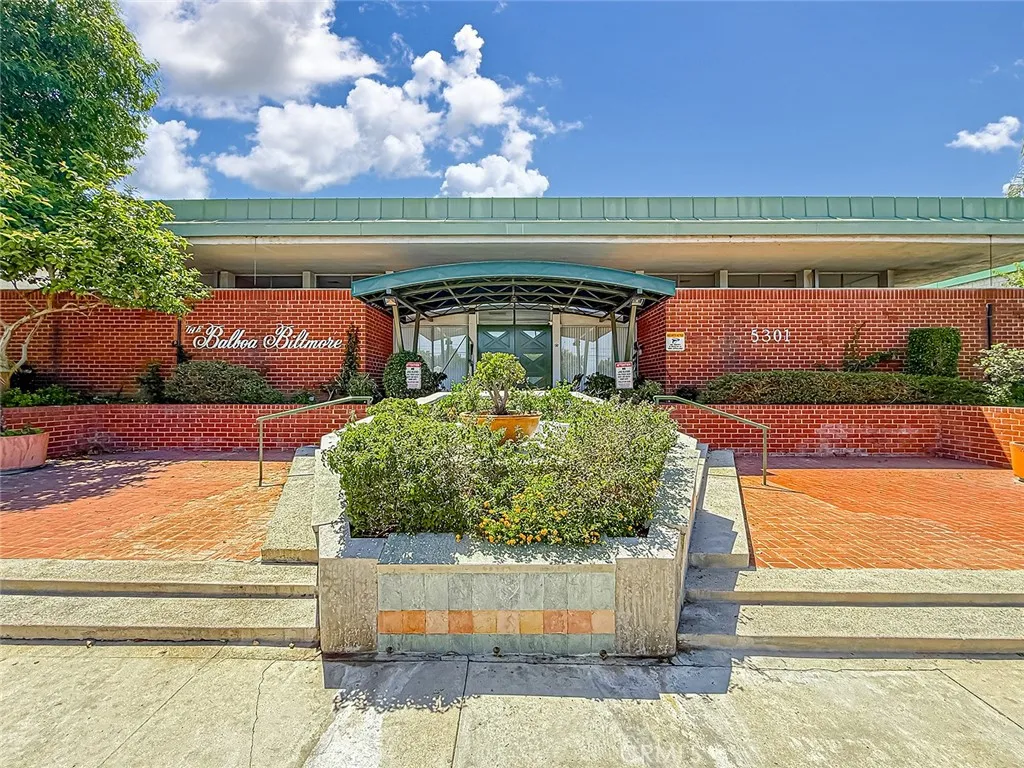 5301 Balboa Boulevard Unit A3, Encino, CA 91316 photo 2