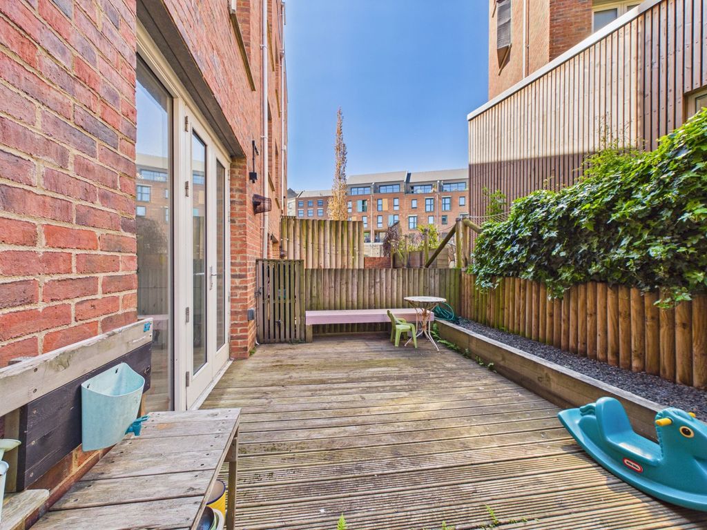 Additional image 4 of 3 bed flat for saleKingfisher Place, Newcastle Upon Tyne NE6