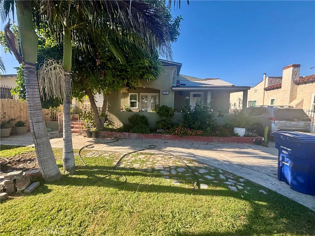 2829 Cudahy St, Huntington Park, CA 90255