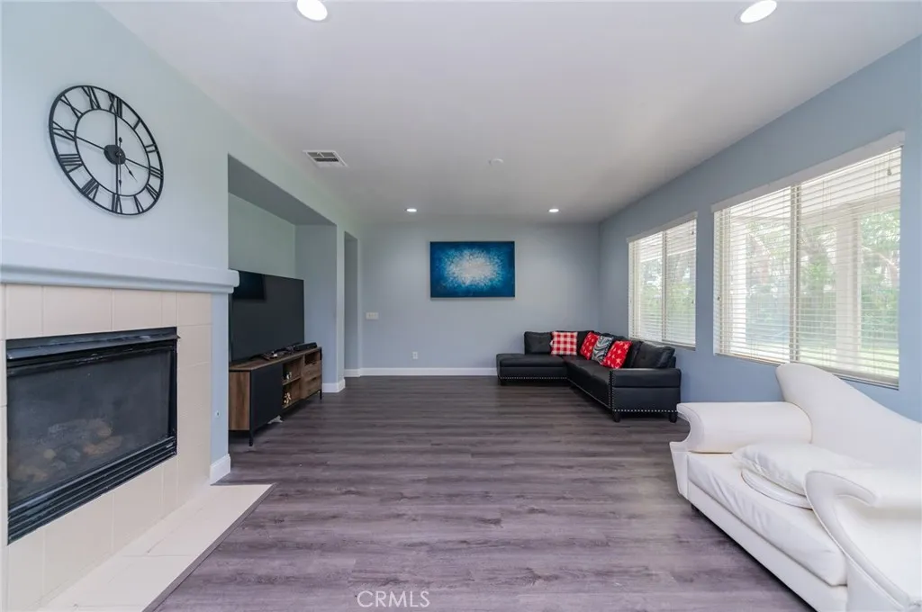 Additional image 20 of 12939 Thornbury Lane, Eastvale, CA 92880