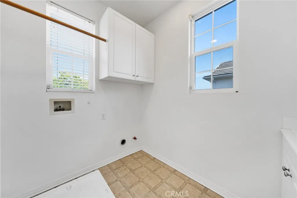 Additional image 88 of 661 Lavender Way, Azusa, CA 91702