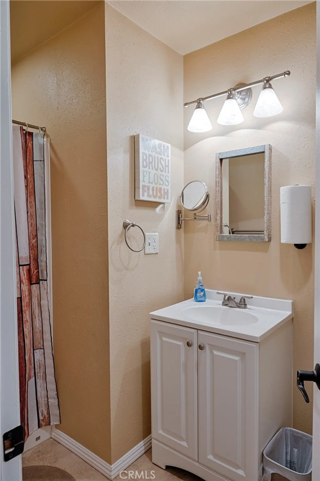 Additional image 18 of 19802 Steinway St, Canyon Country, CA 91351