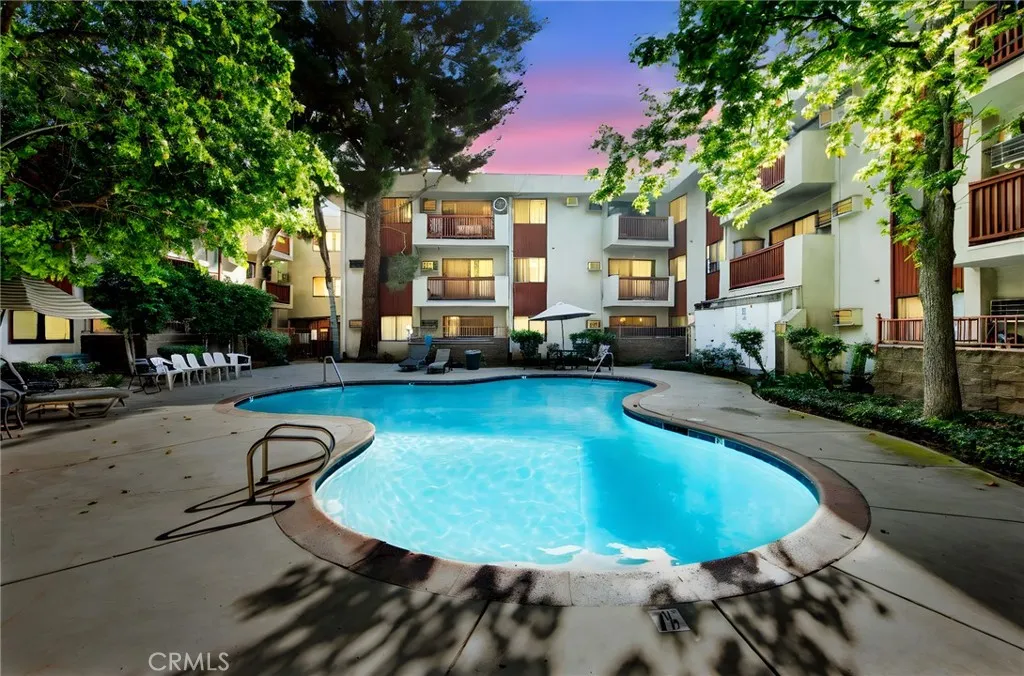 Additional image 2 of 20234 Cantara Street Unit 314, Winnetka, CA 91306