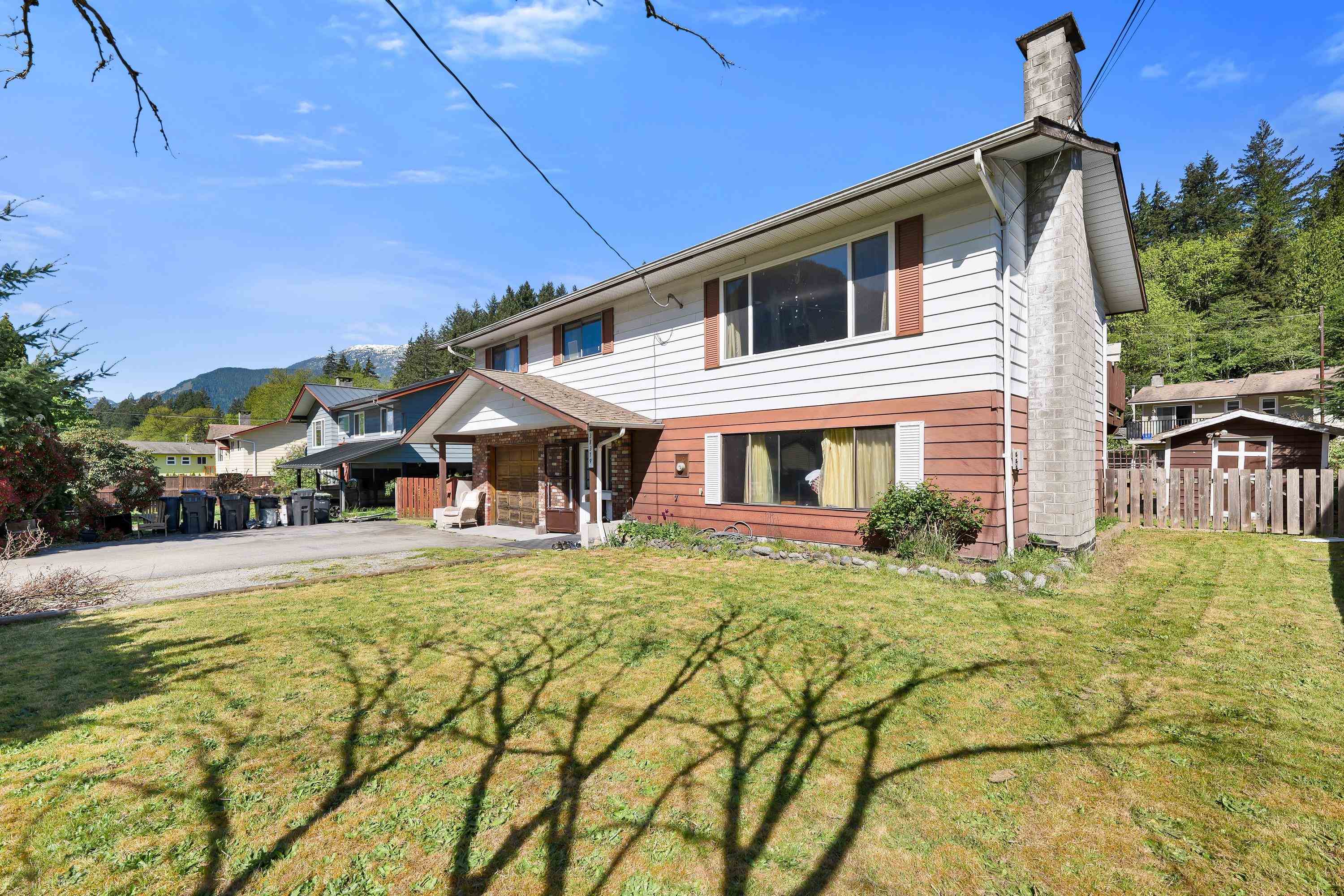 38319 Westway Avenue, Squamish, BC, V8B 0W6 photo 3