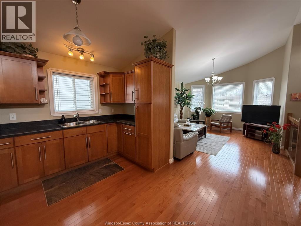 Additional image 5 of 551 Clover Street, Windsor, ON, N8P1C5