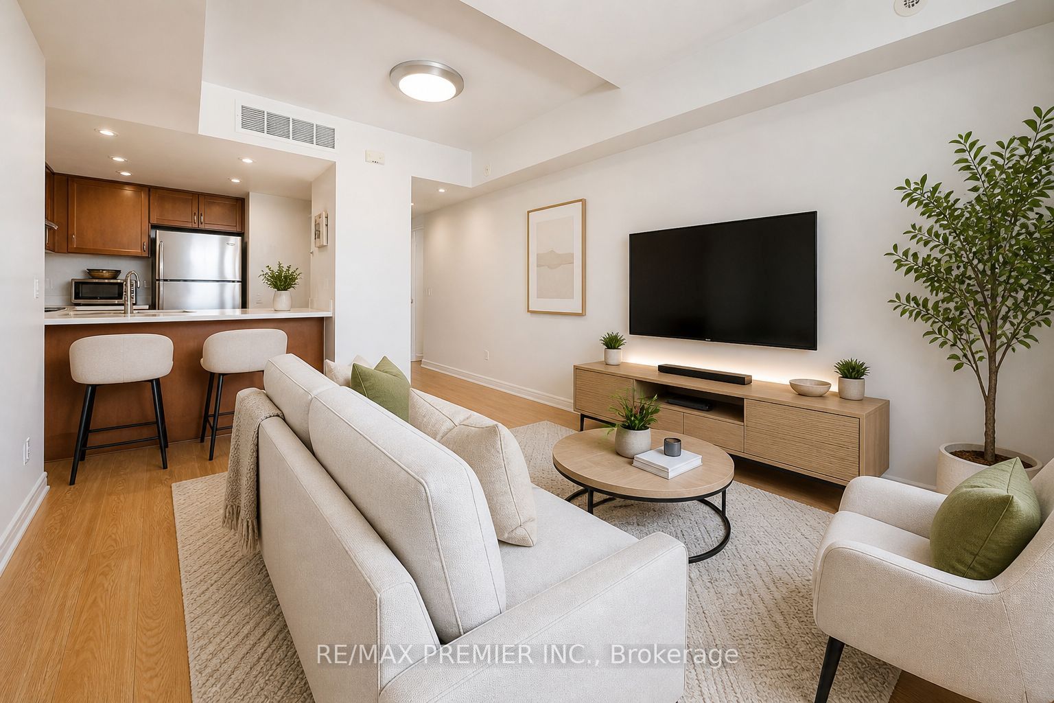 Additional image 3 of 2046-3033 Finch Avenue, Toronto, ON, M9M 0A3