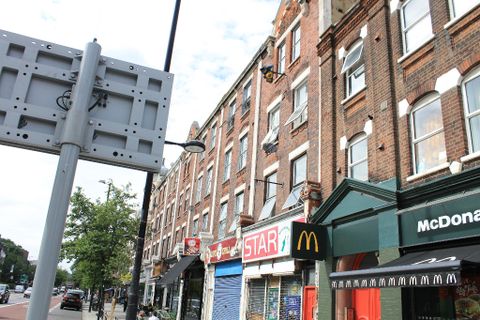 Holloway Road, Holloway, London N7