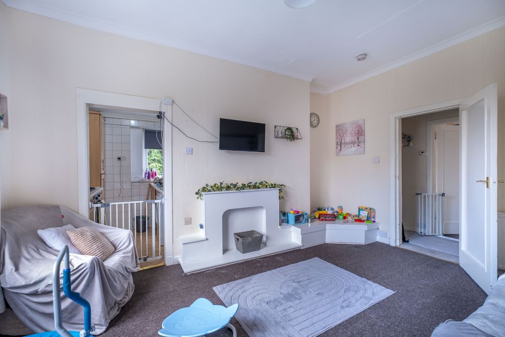 Additional image 4 of 3 bed flat for saleTweedsmuir Road, Glasgow G52