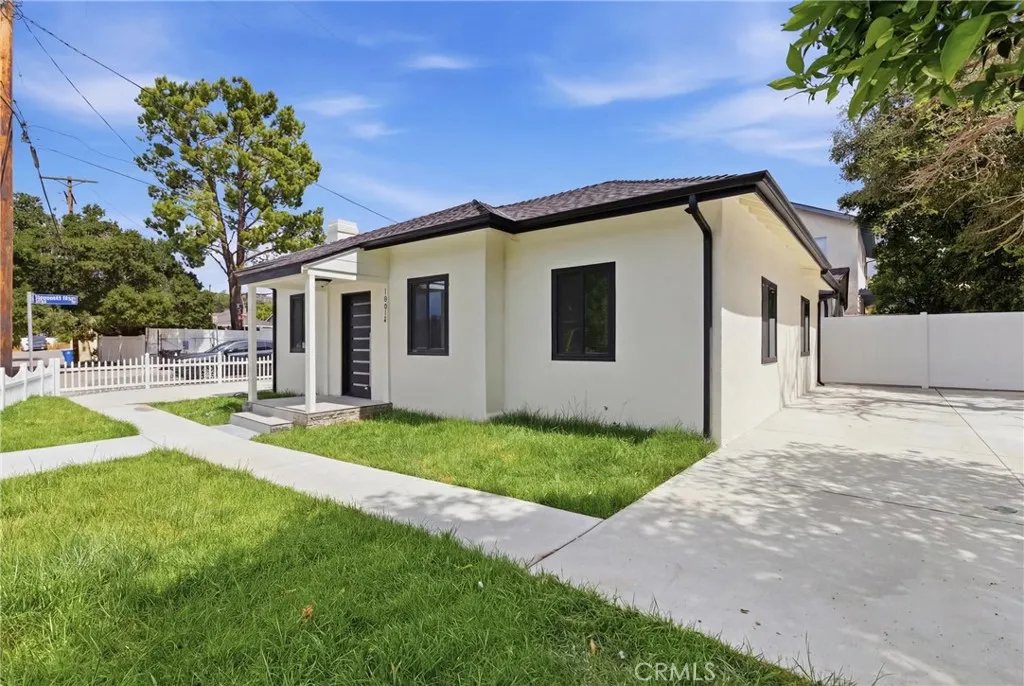 10012 Plainview Avenue, Tujunga, CA 91042 photo 2