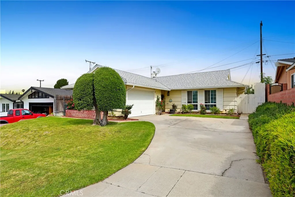 15147 Caravaca Rd, La Mirada, CA 90638 photo 2