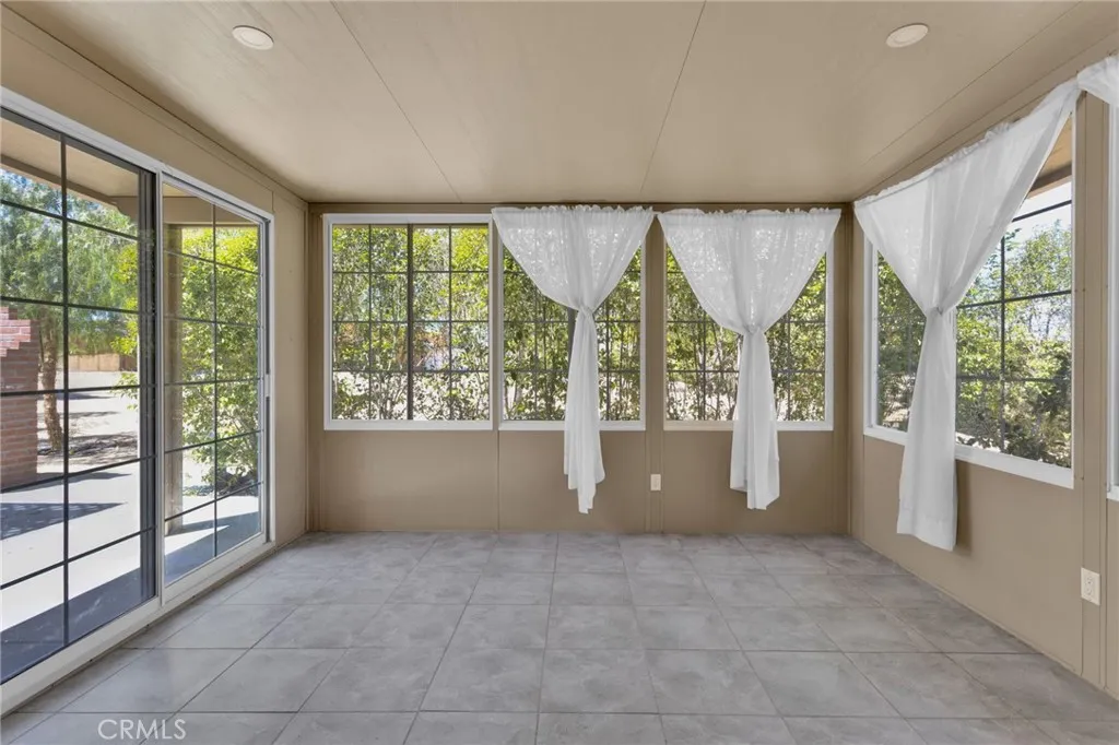 Additional image 34 of 10768 10th Ave, Hesperia, CA 92345