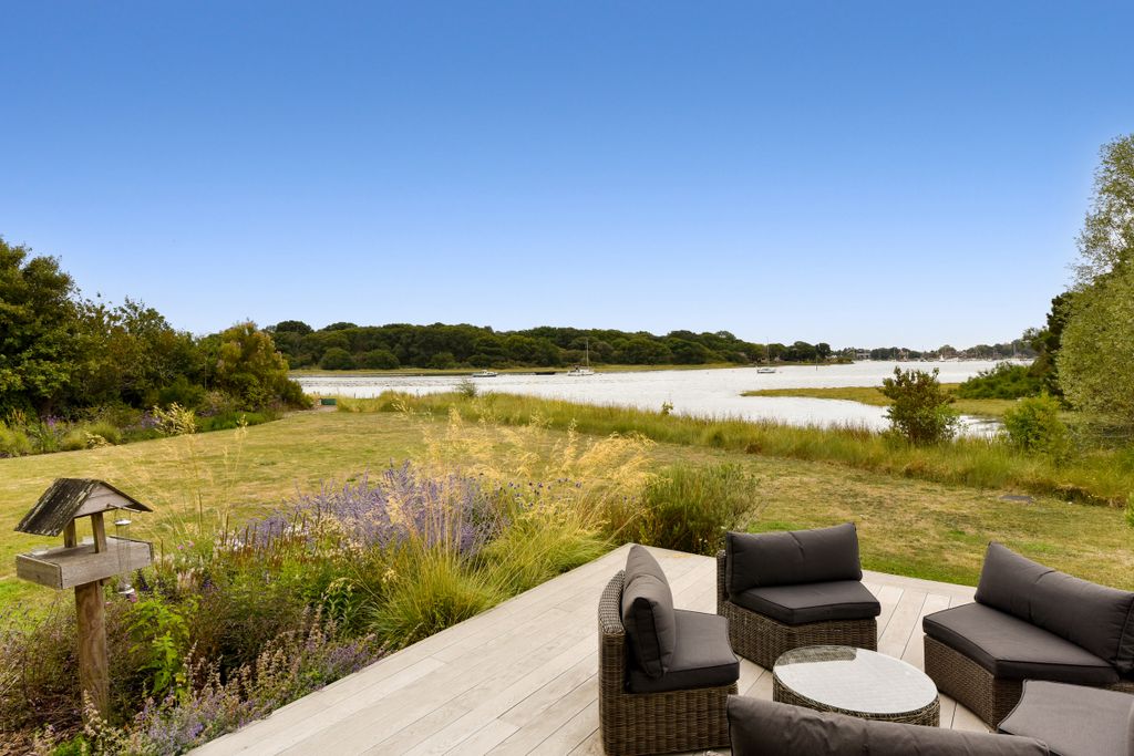 Additional image 5 of 4 bed property for saleSmugglers Lane, Bosham, Chichester PO18