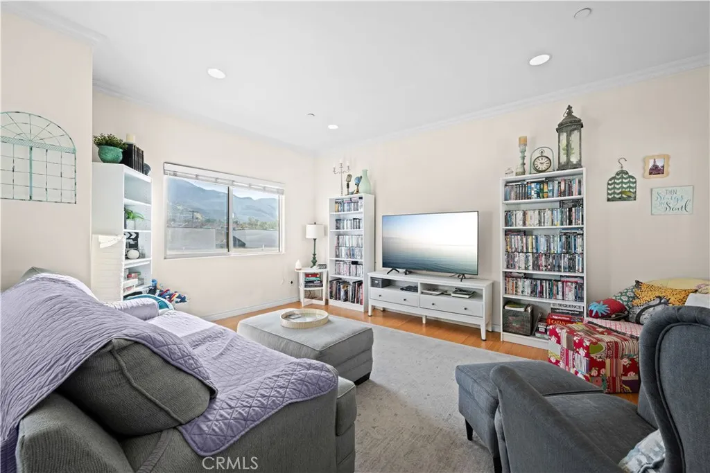 Additional image 27 of 626 E Orange Grove Avenue Unit 301, Burbank, CA 91501