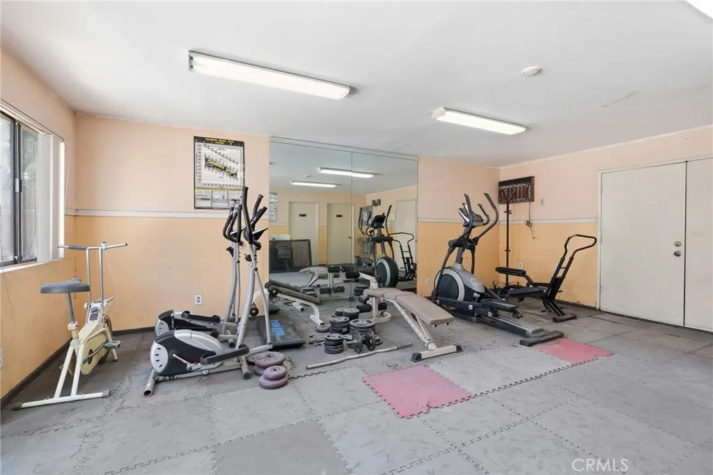 Additional image 31 of 330 Burchett Street Unit 206, Glendale, CA 91203
