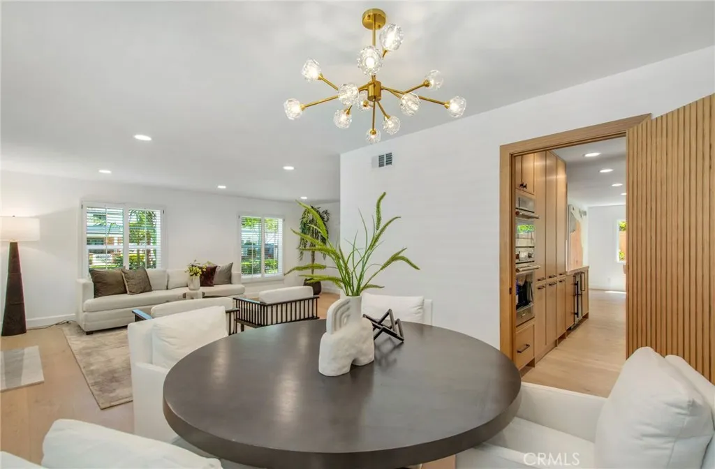 Additional image 73 of 305 Robinhood Ln, Costa Mesa, CA 92627
