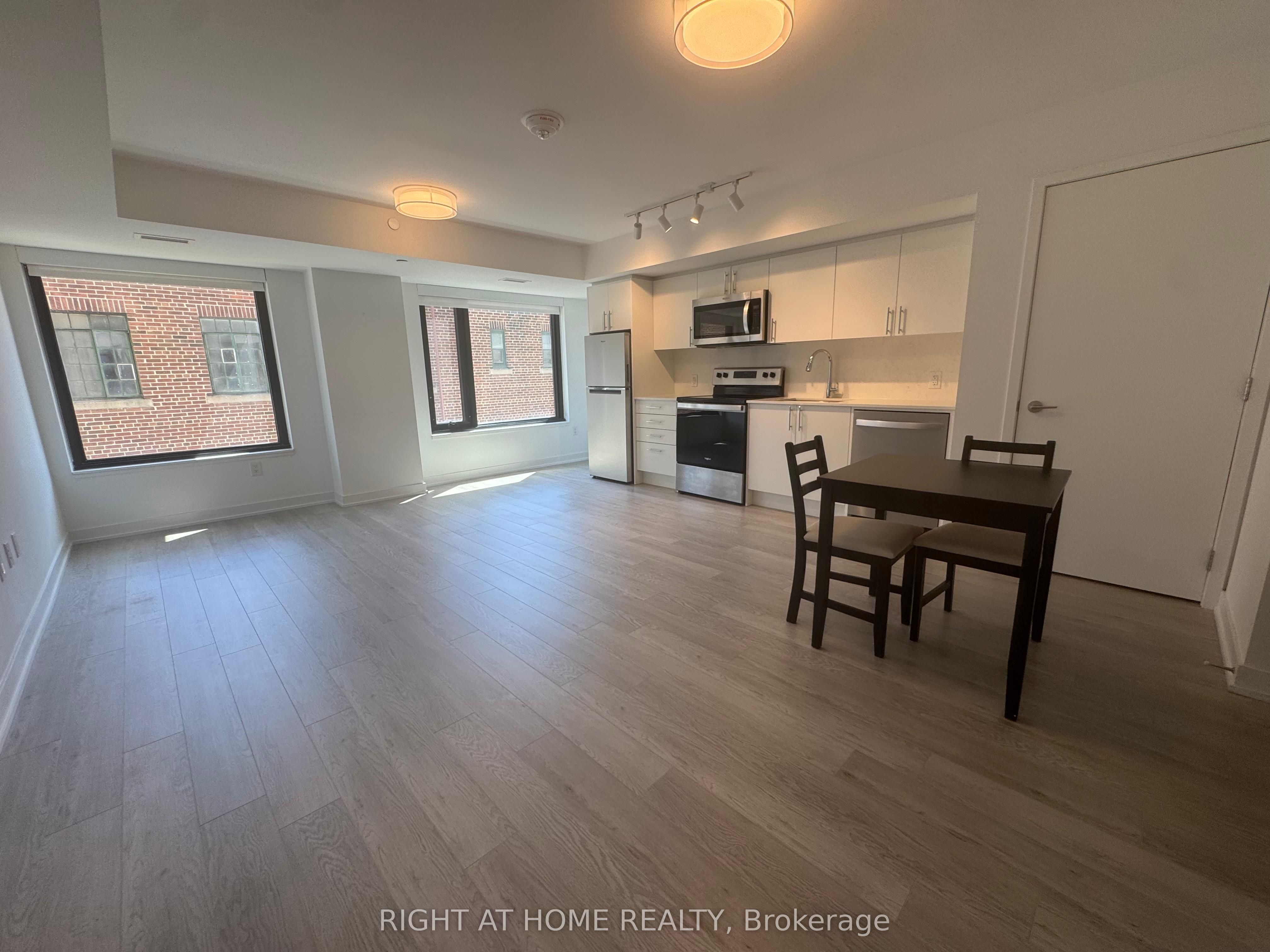 Additional image 4 of 322-3 Strathgowan Avenue, Toronto, ON, M4N 1B8