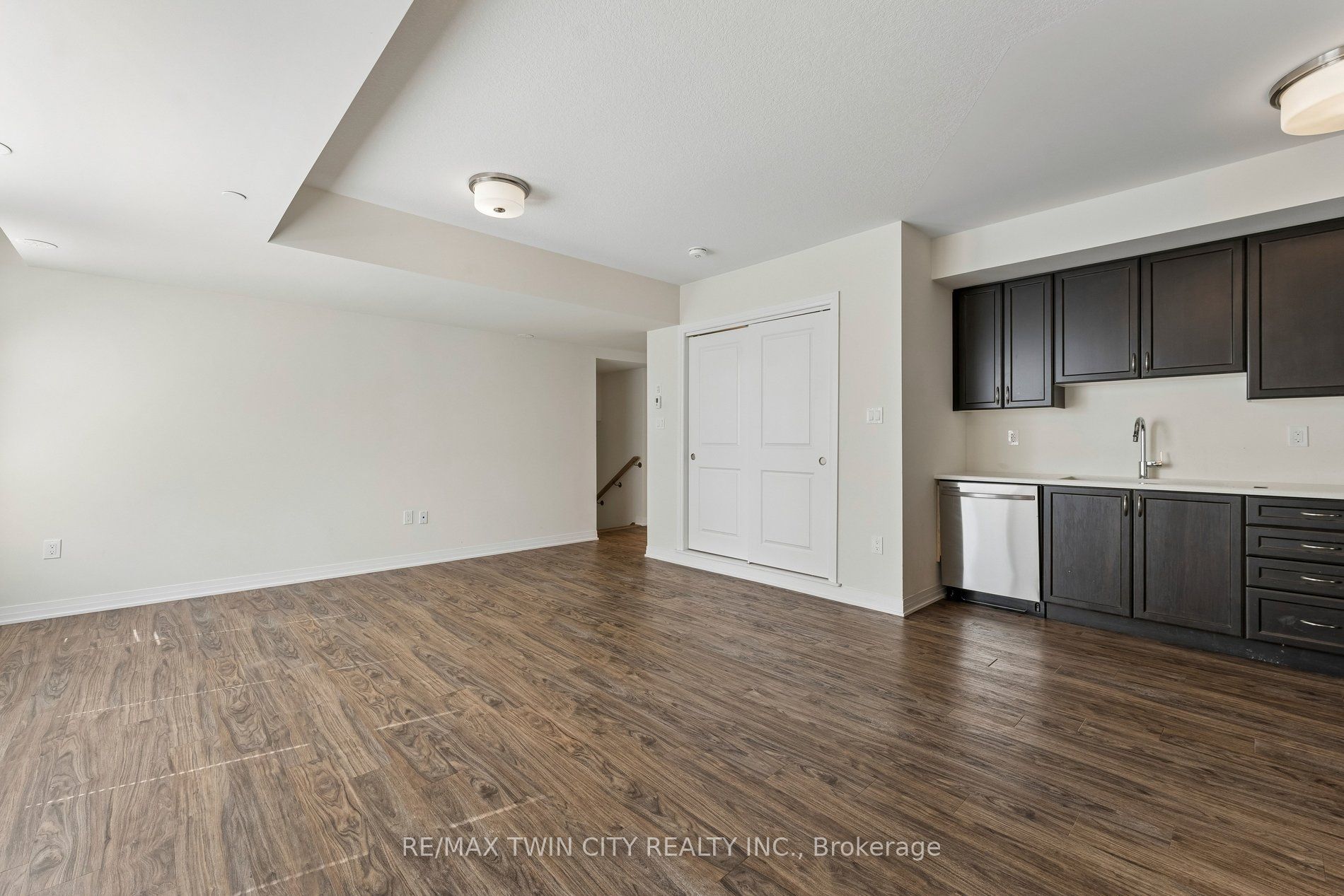 28-35 Fieldridge Crescent, Brampton, ON, L6R 0A7 photo 5
