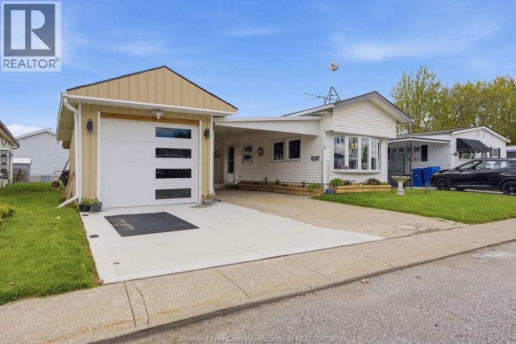 4 Malden Hill, Amherstburg, ON, N9V3E1
