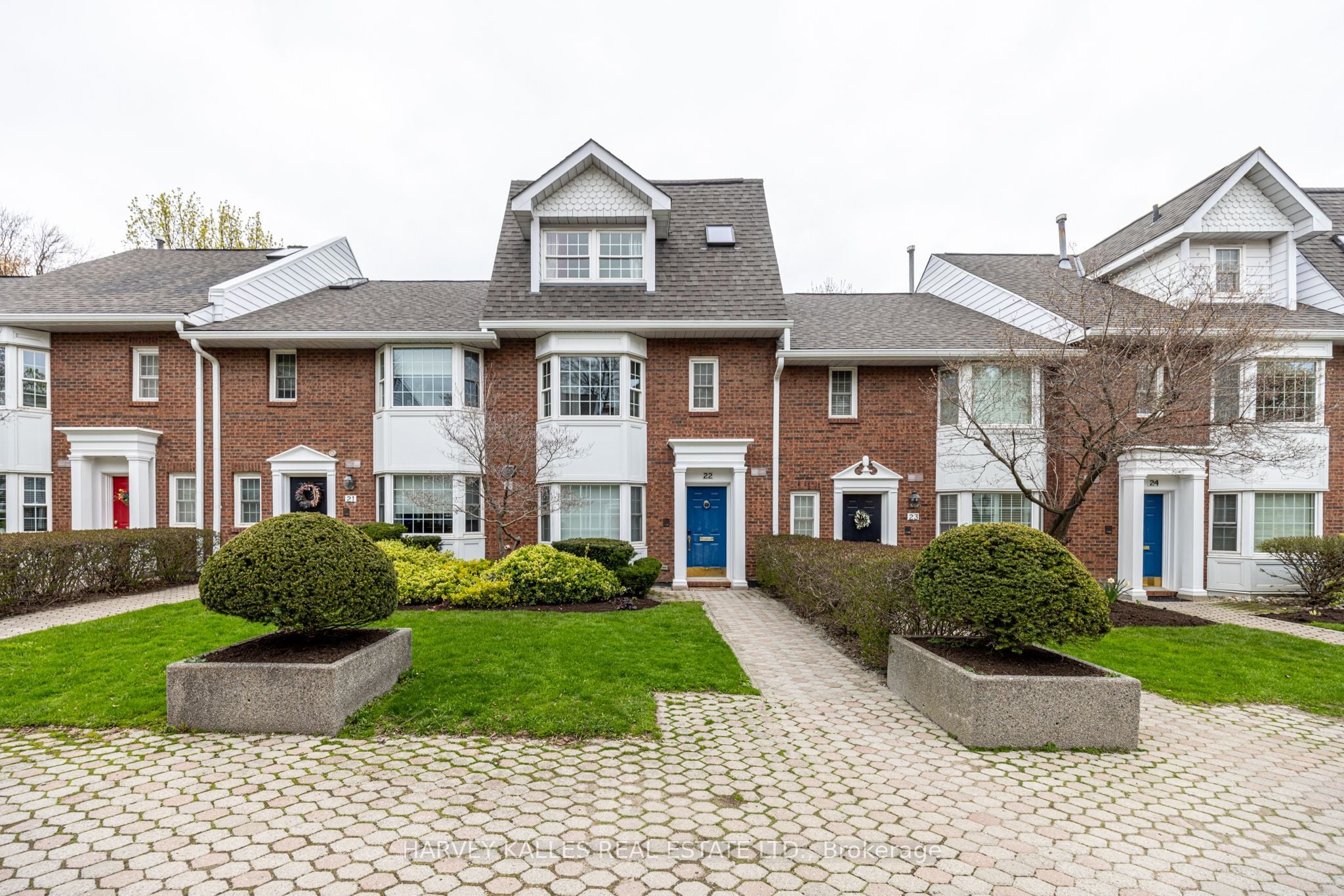 22-240 Broadway Avenue, Toronto, ON, M4P 1V9