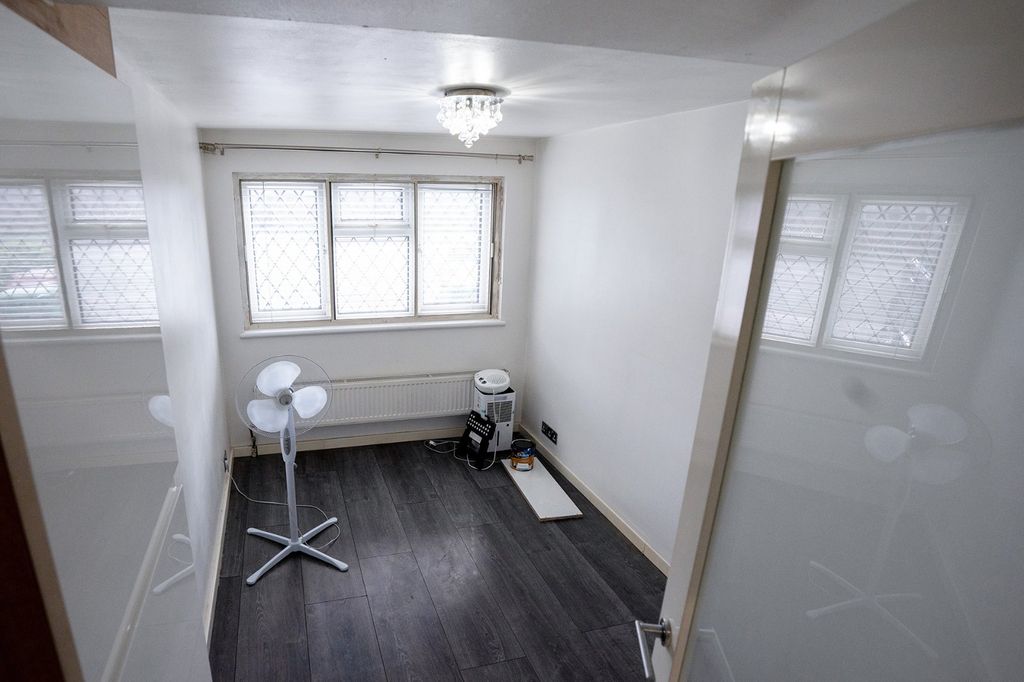 Additional image 10 of 4 bed semi-detached house for saleWindsor Road, Slough, Berkshire SL1