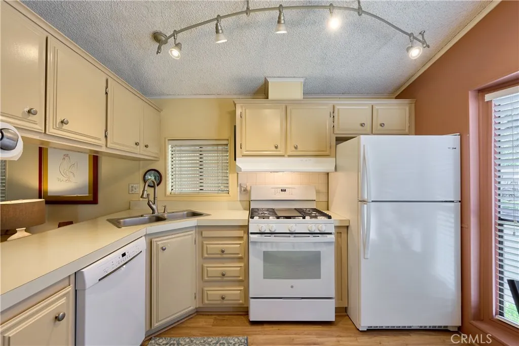 Additional image 62 of 567 E Lassen Ave Unit 220, Chico, CA 95973