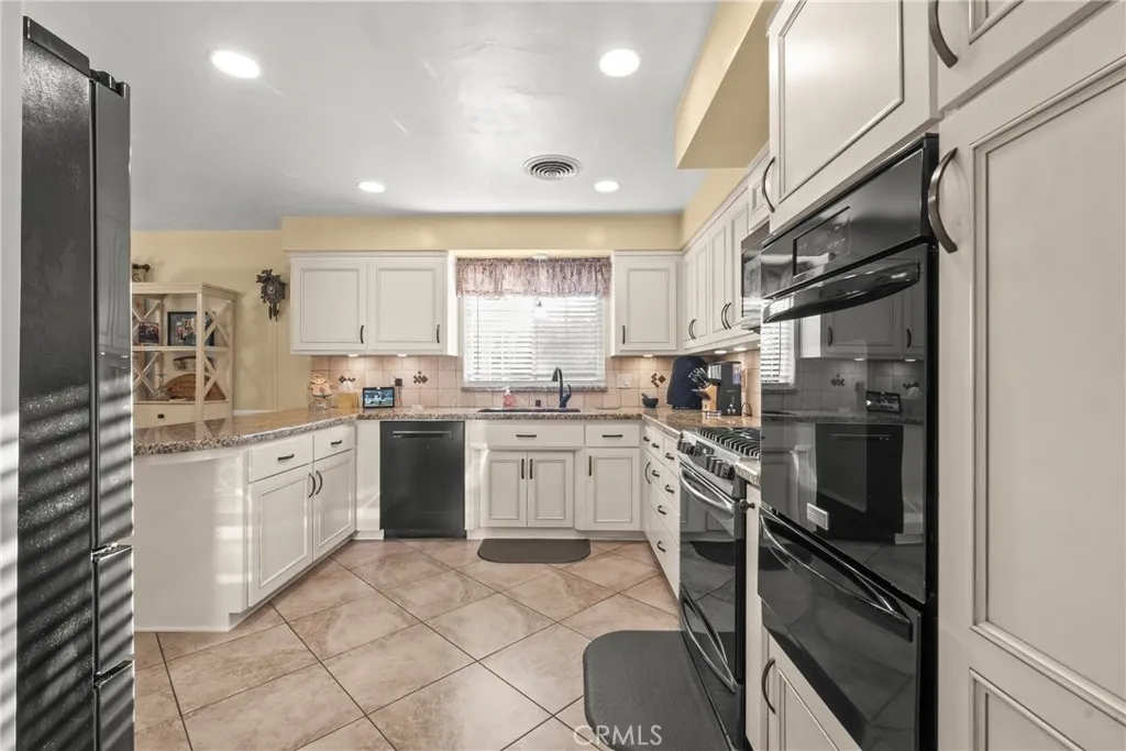Additional image 6 of 705 Elm St, Tehachapi, CA 93561