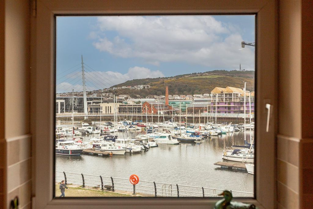 Additional image 26 of 3 bed flat for salePocketts Wharf, Marina, Swansea SA1