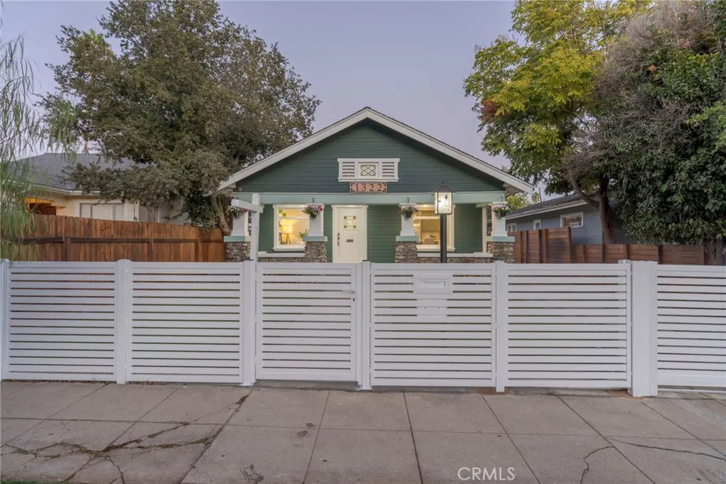 Additional image 16 of 1322 N June Street, Los Angeles, CA 90028