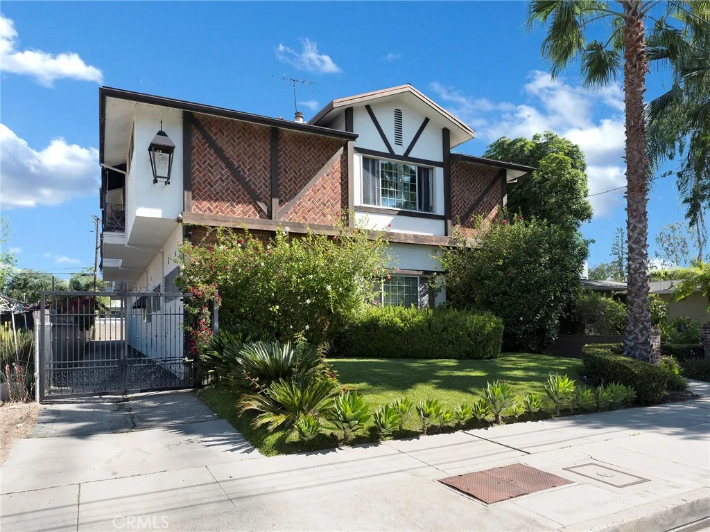 Additional image 34 of 12803 Bloomfield St Unit 2, Studio City, CA 91604
