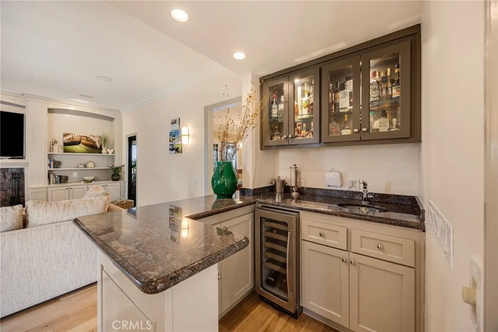 Additional image 20 of 3854 Hampstead Rd, La Canada Flintridge, CA 91011
