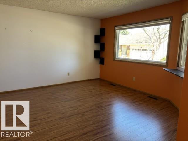 241 Oeming Road NW, Edmonton, AB, T6R1M1 photo 5