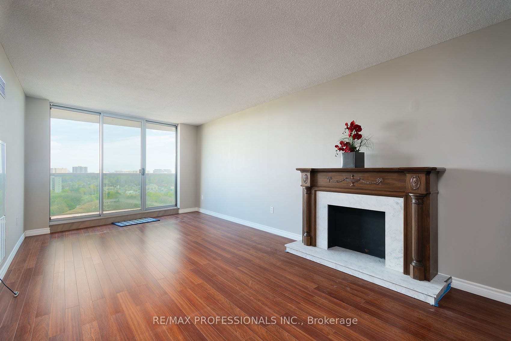 Additional image 5 of 1504-812 Burnhamthorpe Road, Toronto, ON, M9C 4W1