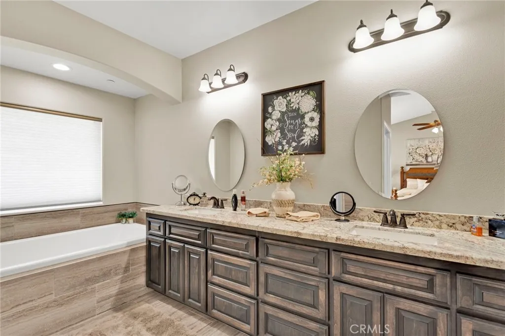 Additional image 32 of 8140 Heartland Cir, Oak Hills, CA 92344