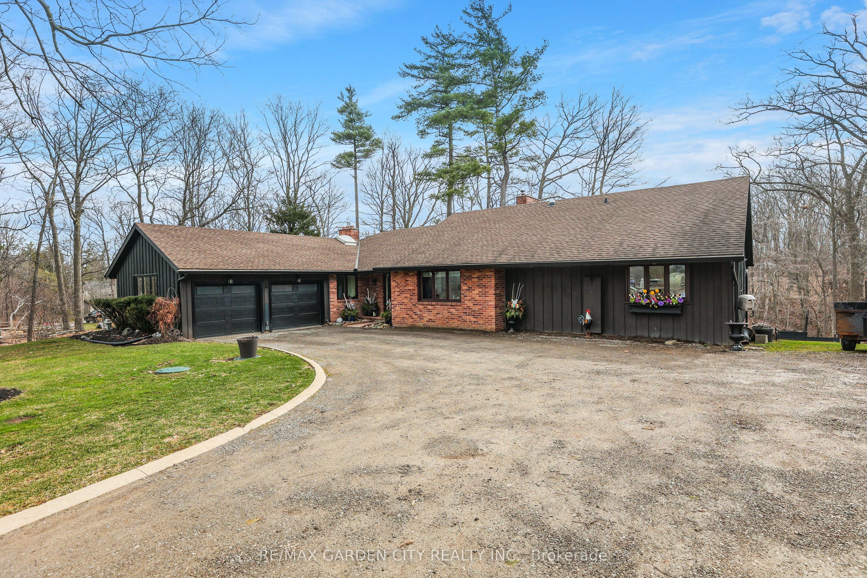 51 Park Road S, Grimsby, ON, L3M 4E7 photo 2