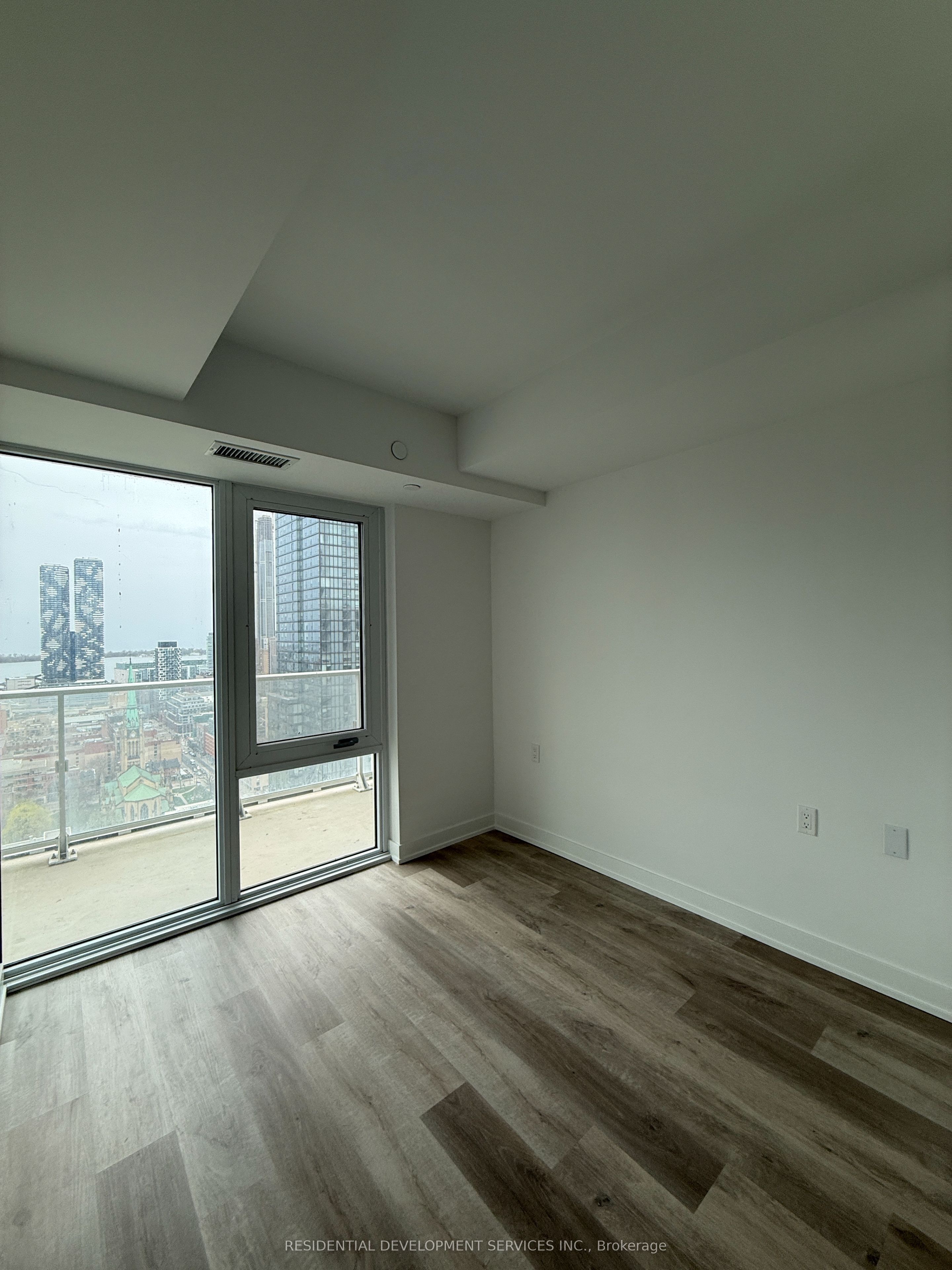 Additional image 4 of 3507-88 Queen Street, Toronto, ON, M5C 0B6