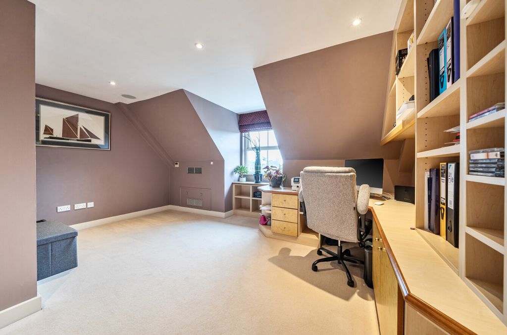 Additional image 21 of 5 bed flat for saleSovereign House, Royal Parade, Chislehurst, Kent BR7