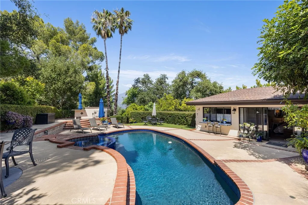 Additional image 75 of 3854 Hampstead Rd, La Canada Flintridge, CA 91011