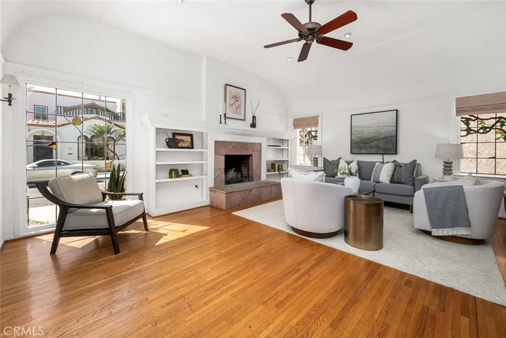 Additional image 44 of 24 Via Di Roma Walk, Long Beach, CA 90803