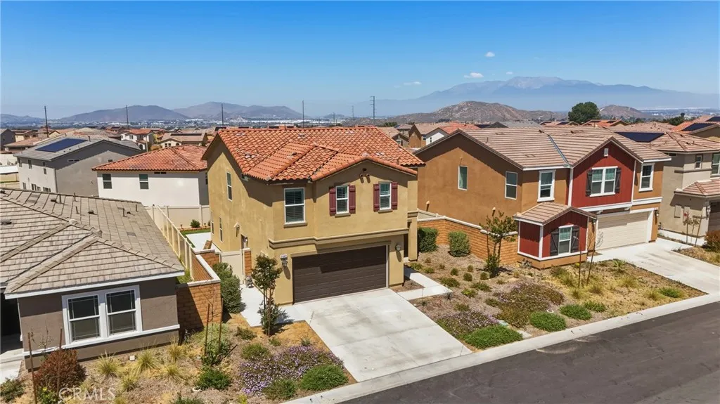 7643 Rubyred Glen Dr, Riverside, CA 92507 photo 2