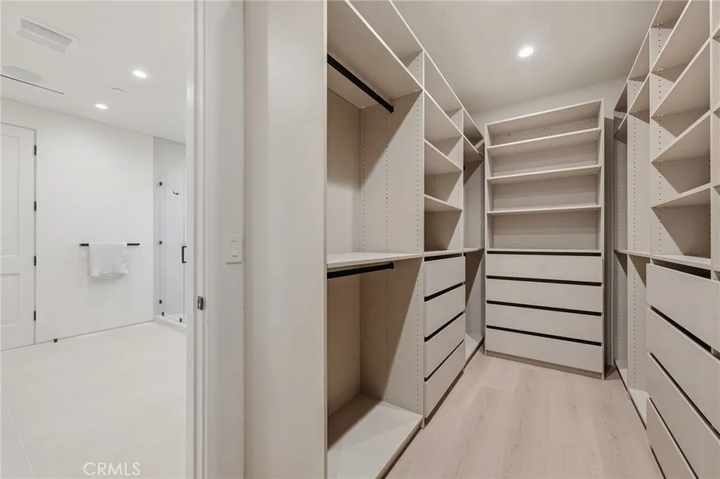 Additional image 68 of 19141 Erwin St, Tarzana, CA 91335