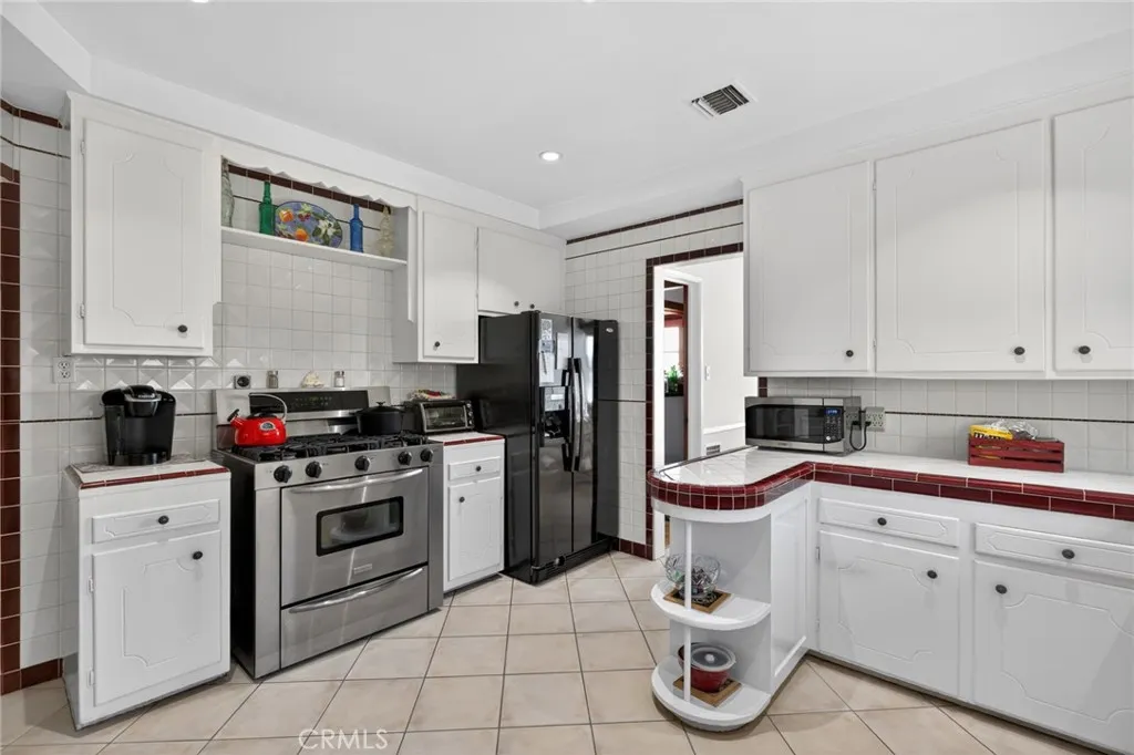 Additional image 94 of 3664 Holboro Dr, Los Angeles, CA 90027