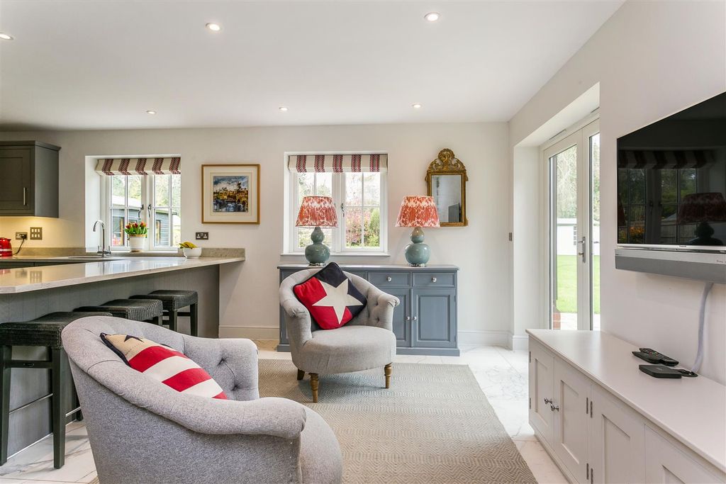 Additional image 4 of 3 bed detached house for saleCherry Garden Lane, Maidenhead SL6