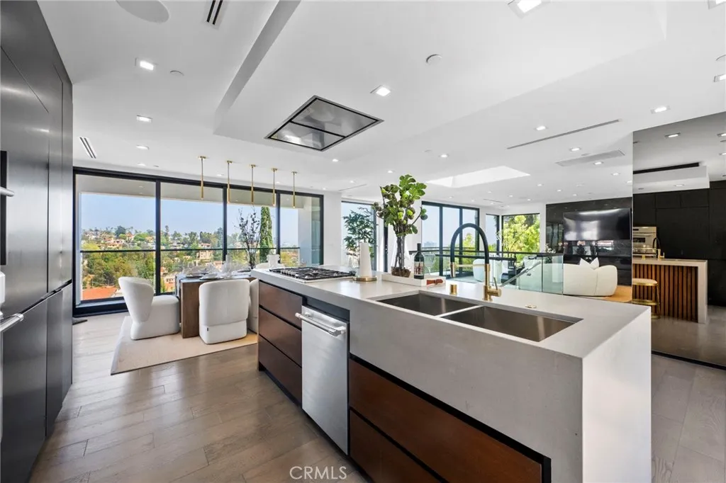 Additional image 59 of 2033 Glencoe Way, Los Angeles, CA 90068