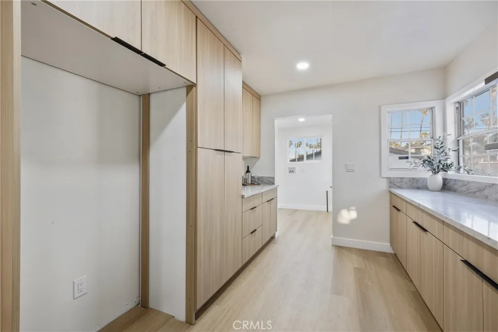 Additional image 39 of 5612 S Rimpau Blvd, Los Angeles, CA 90043