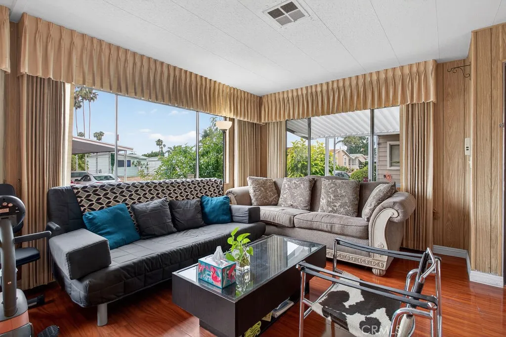 Additional image 5 of 24921 Muirlands Boulevard Unit 32, Lake Forest, CA 92630